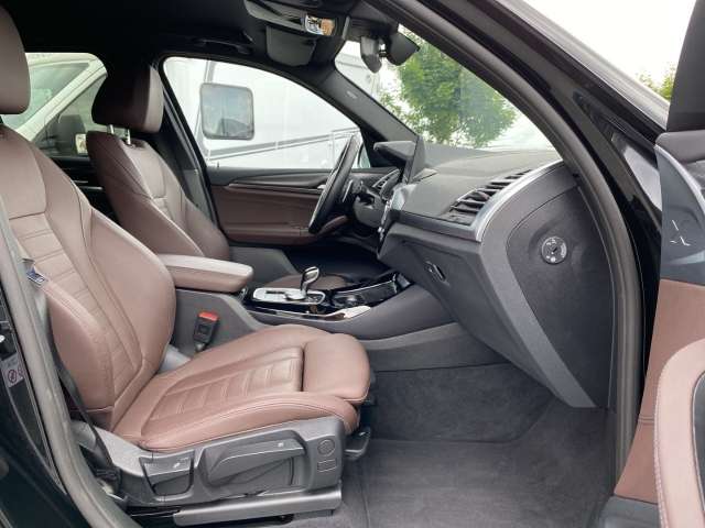 Fahrzeugbild eines BMW X3