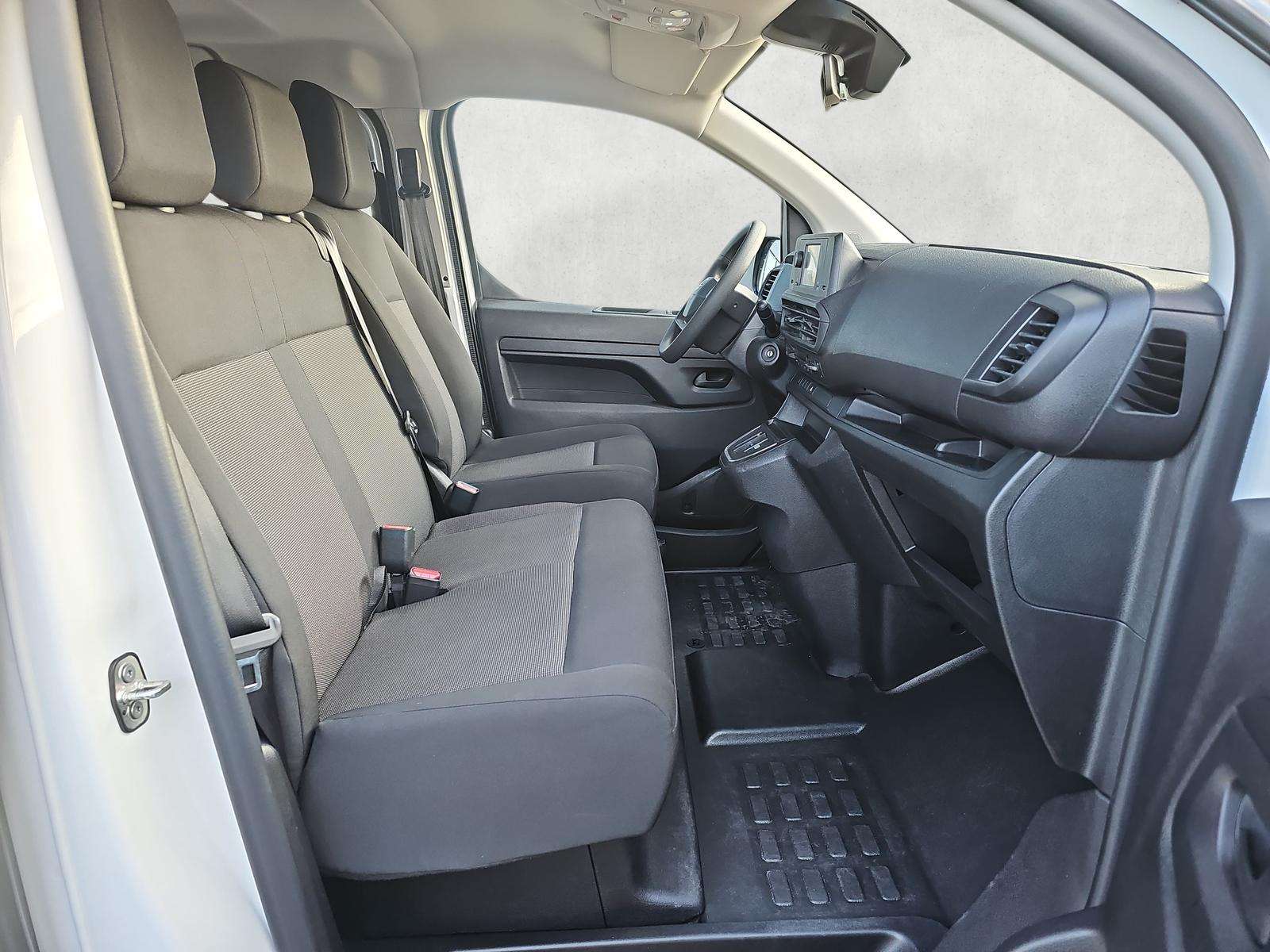 Fahrzeugbild eines Opel Vivaro