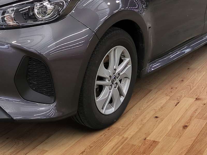 Fahrzeugbild eines Mazda Mazda2 Hybrid