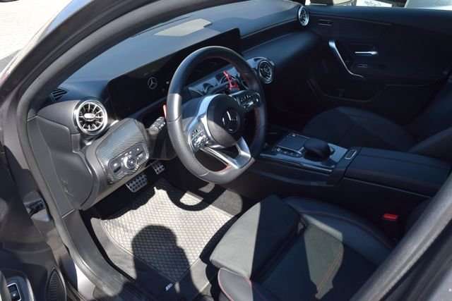 Fahrzeugbild eines Mercedes-Benz A-Klasse