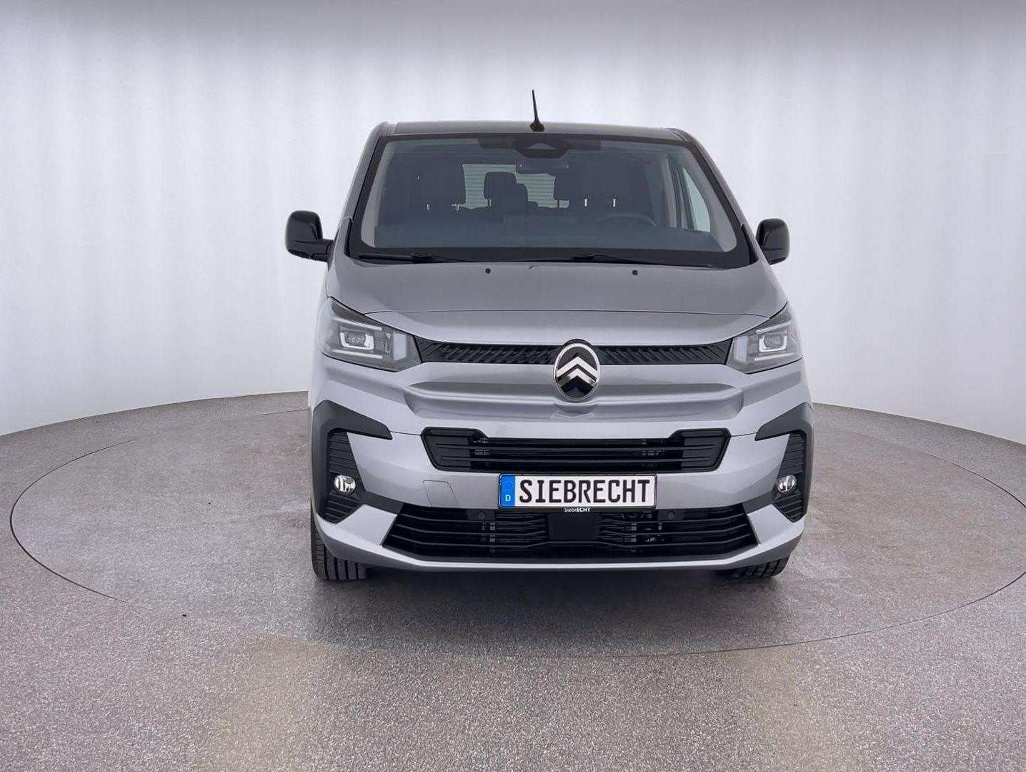 Fahrzeugbild eines Citroën SpaceTourer