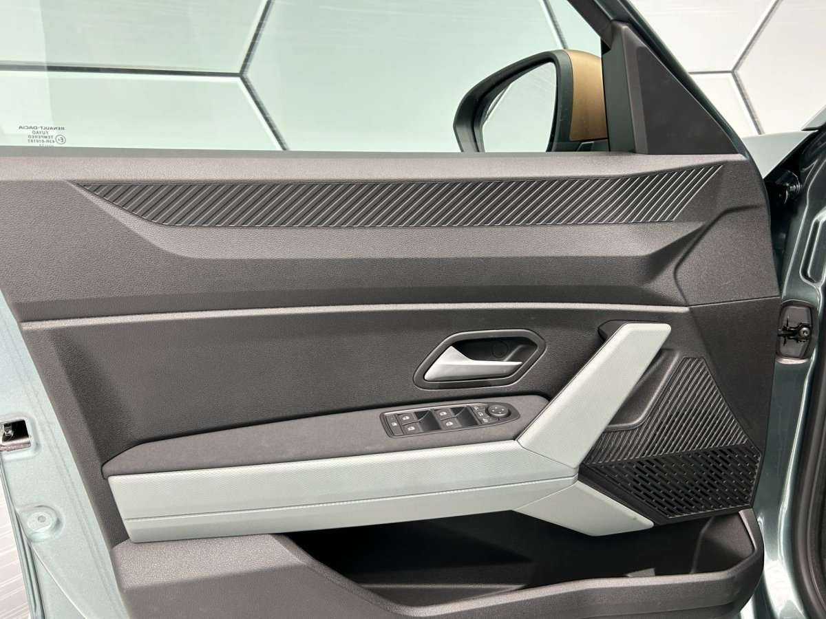Fahrzeugbild eines Dacia Duster
