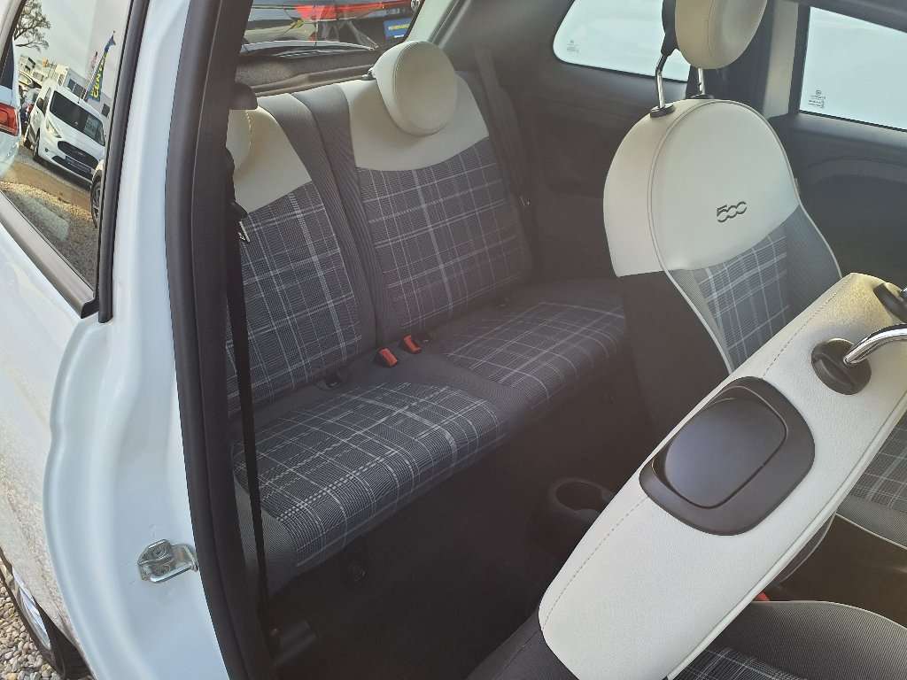 Fahrzeugbild eines Fiat 500