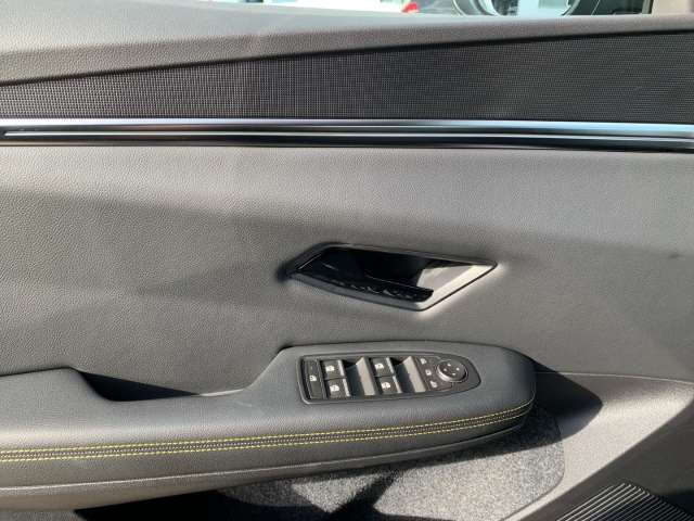 Fahrzeugbild eines Renault Scenic E-TECH