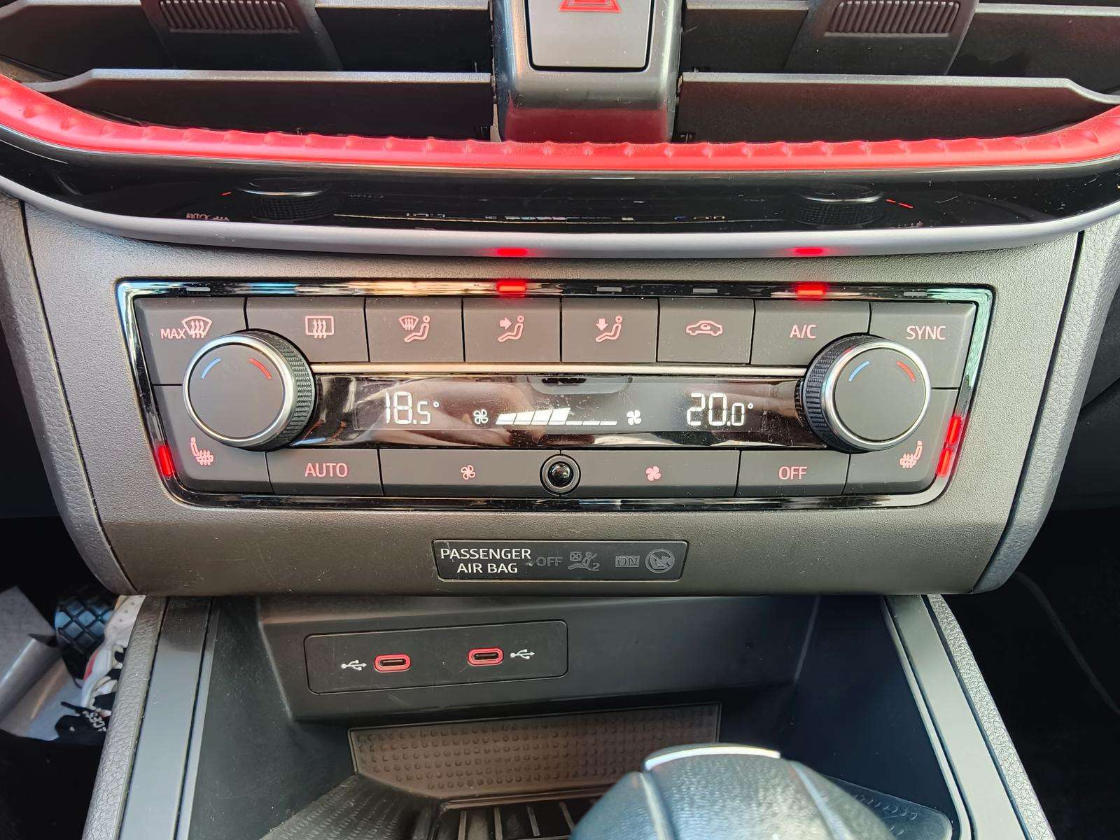 Fahrzeugbild eines SEAT Ibiza
