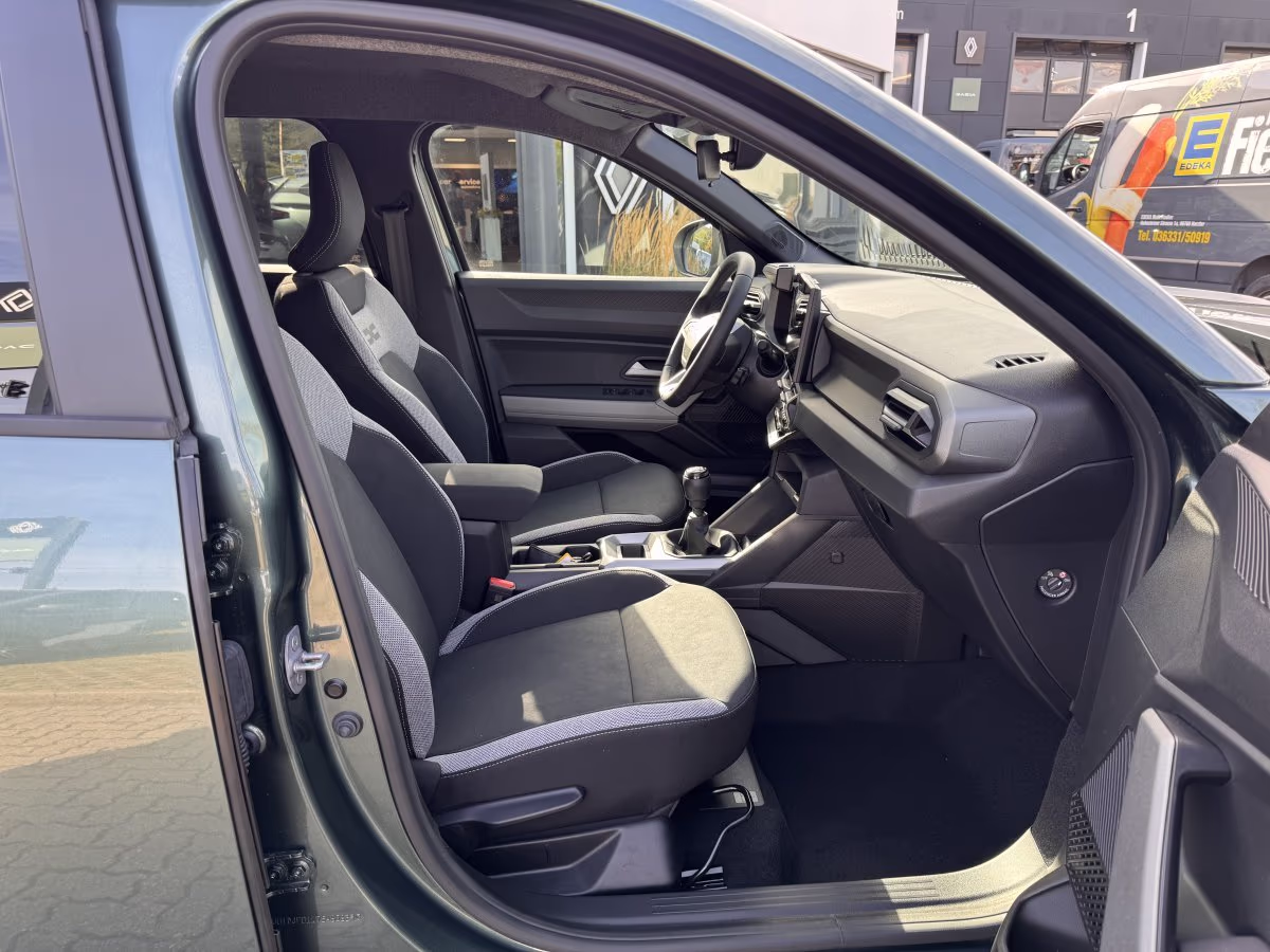 Fahrzeugbild eines Dacia Bigster