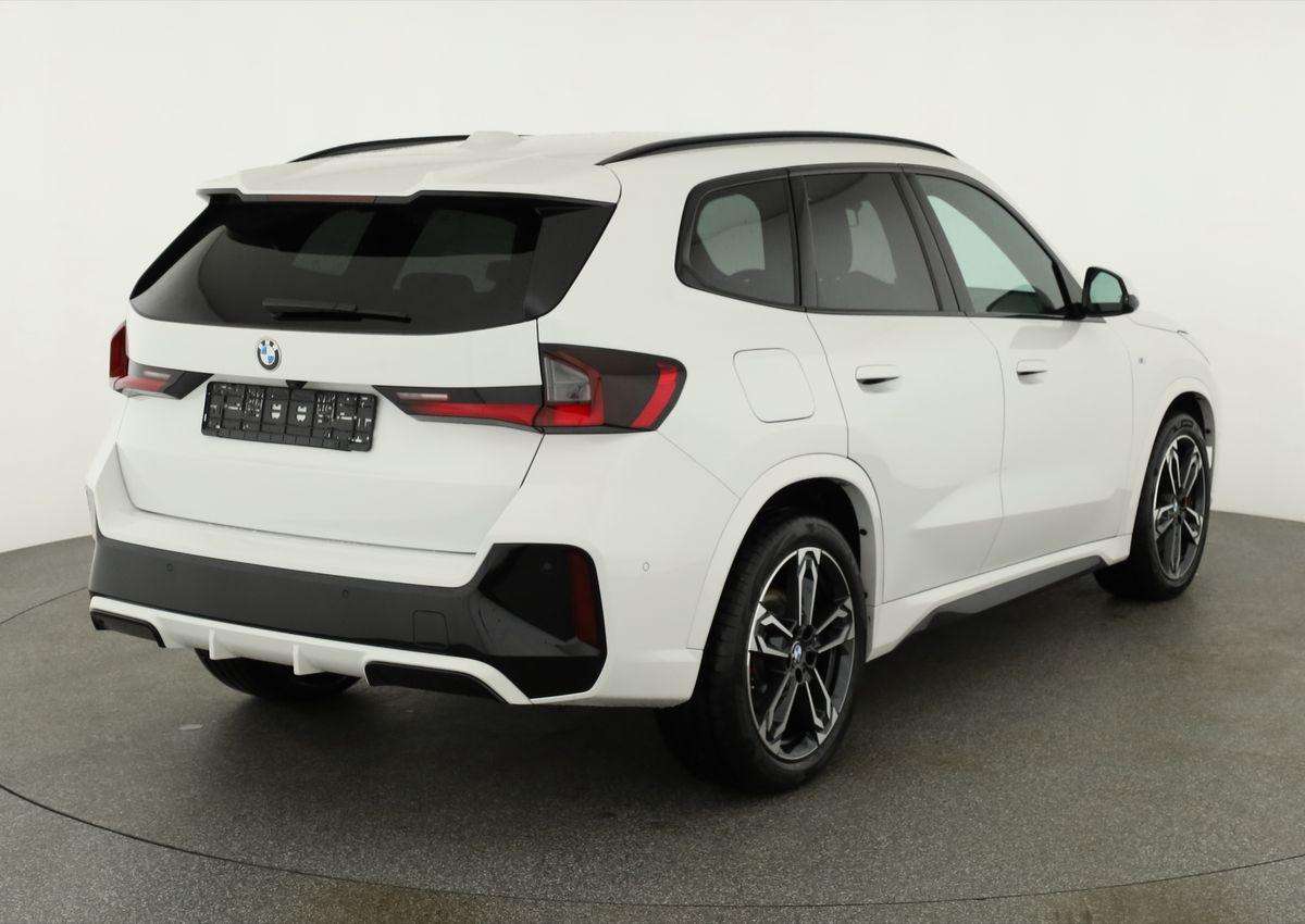 Fahrzeugbild eines BMW X1