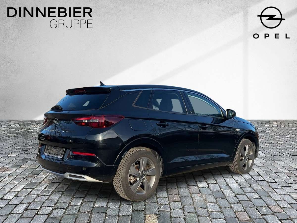 Fahrzeugbild eines Opel Grandland X