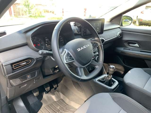 Fahrzeugbild eines Dacia Jogger