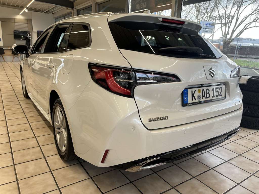 Fahrzeugbild eines Suzuki Swace