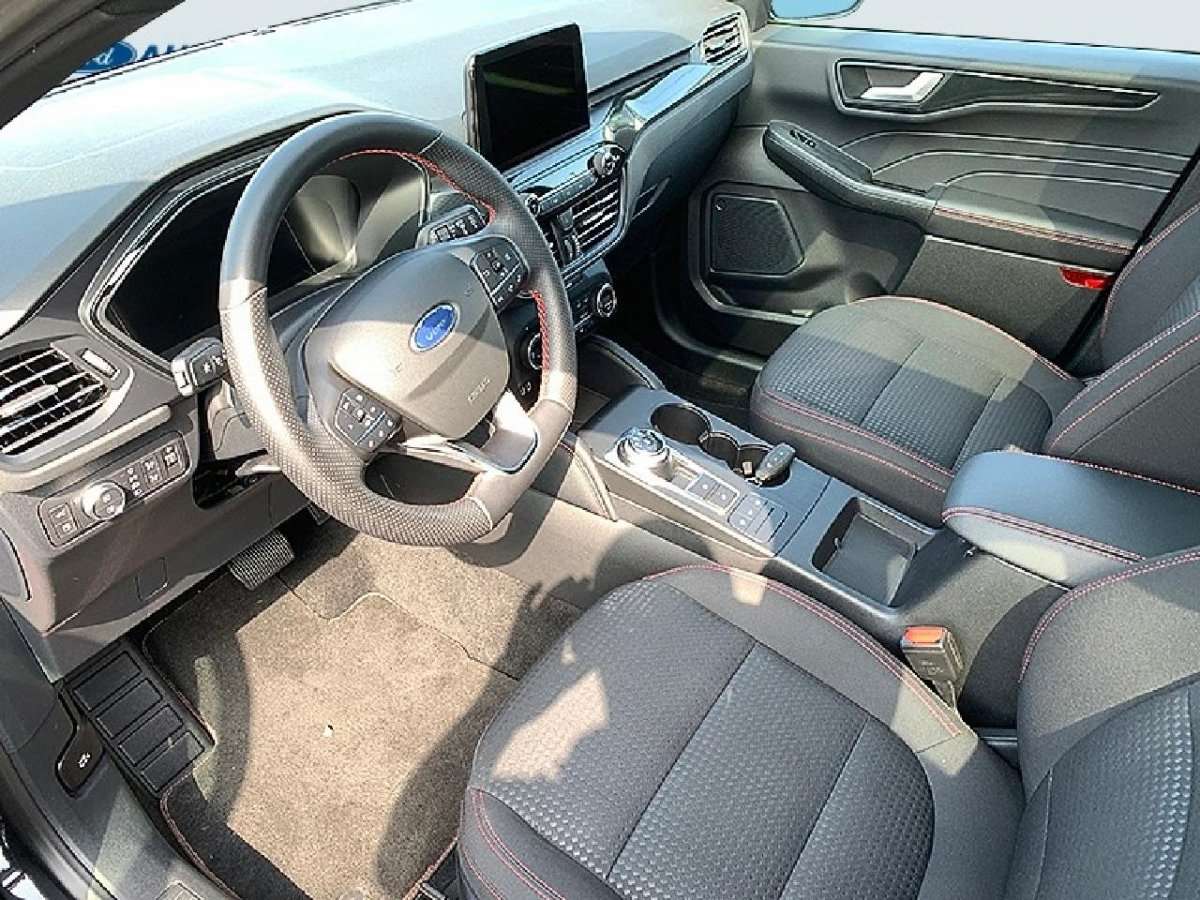 Fahrzeugbild eines Ford Kuga