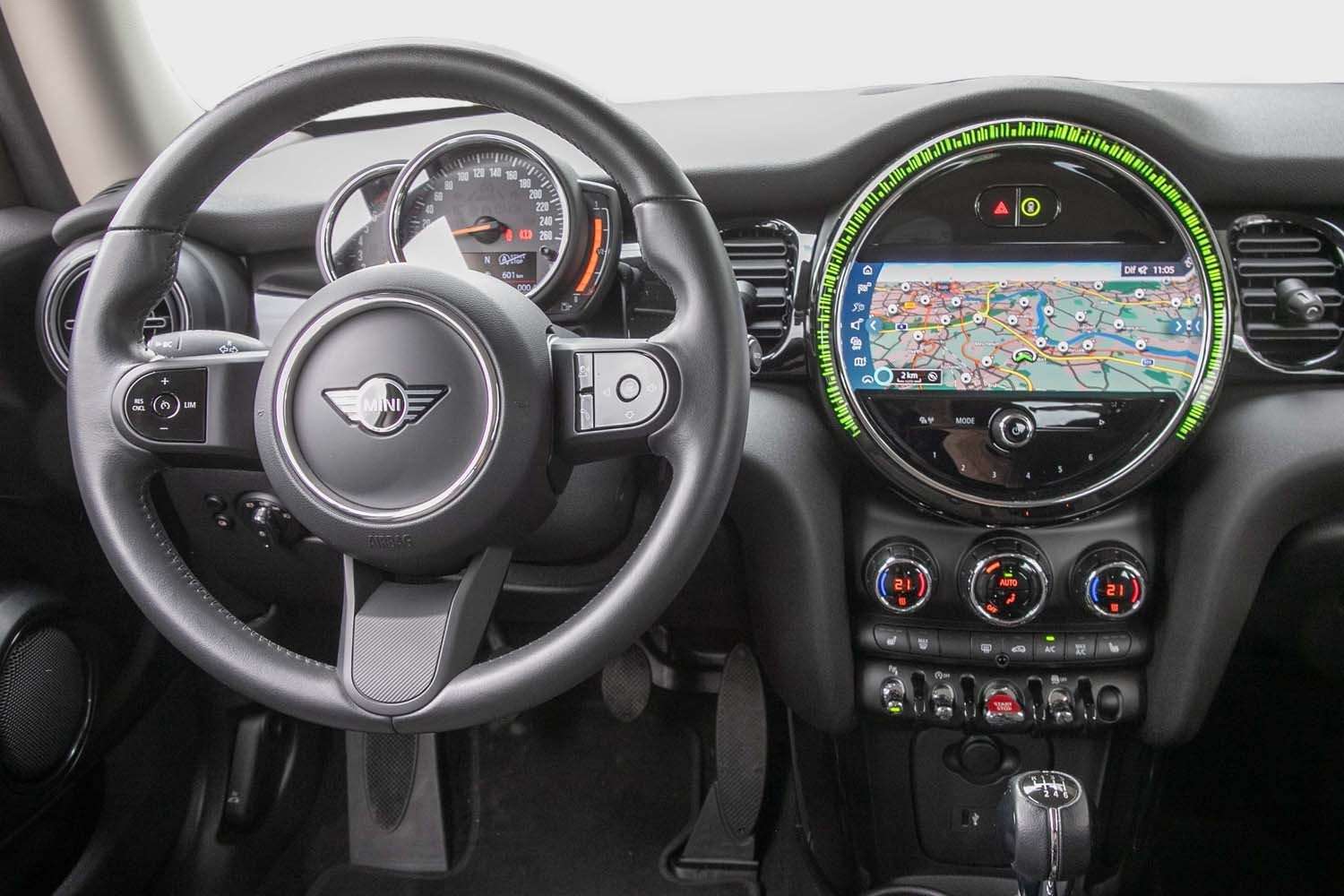 Fahrzeugbild eines MINI COOPER