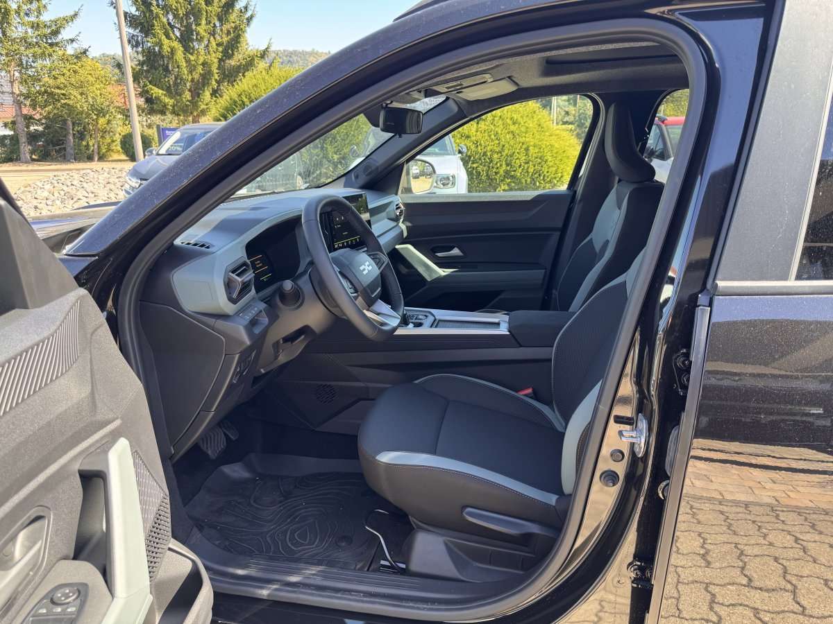 Fahrzeugbild eines Dacia Bigster