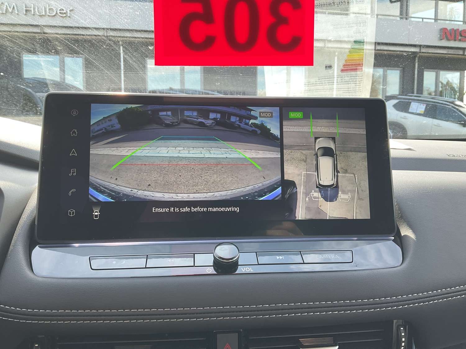 Fahrzeugbild eines Nissan X-TRAIL