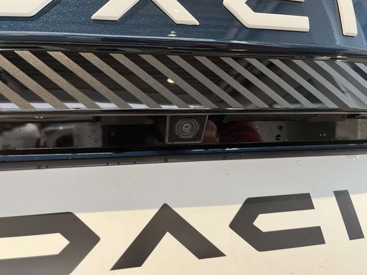 Fahrzeugbild eines Dacia Bigster