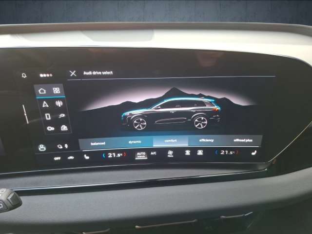 Fahrzeugbild eines Audi Q6 e-tron