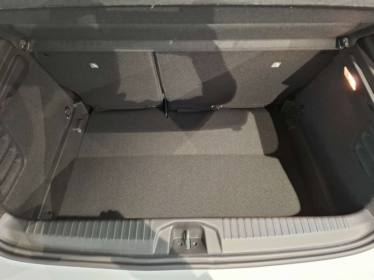 Fahrzeugbild eines Renault Clio