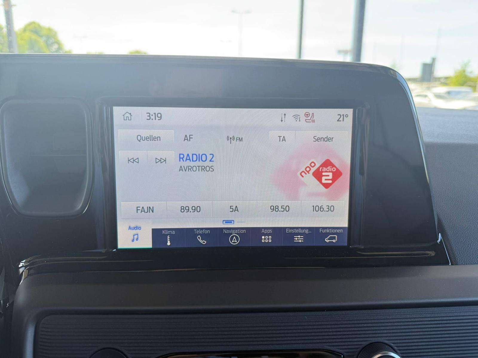 Fahrzeugbild eines Ford Tourneo Courier