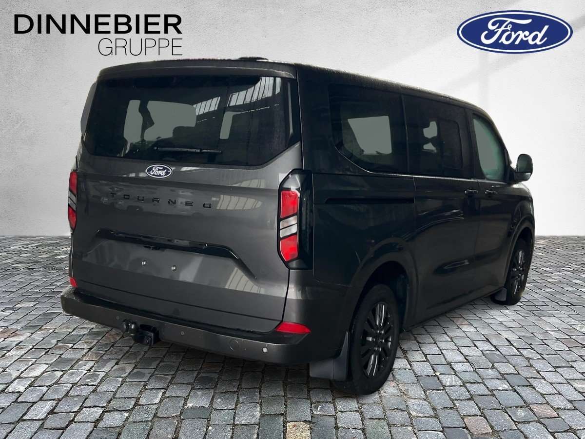 Fahrzeugbild eines Ford Tourneo Custom