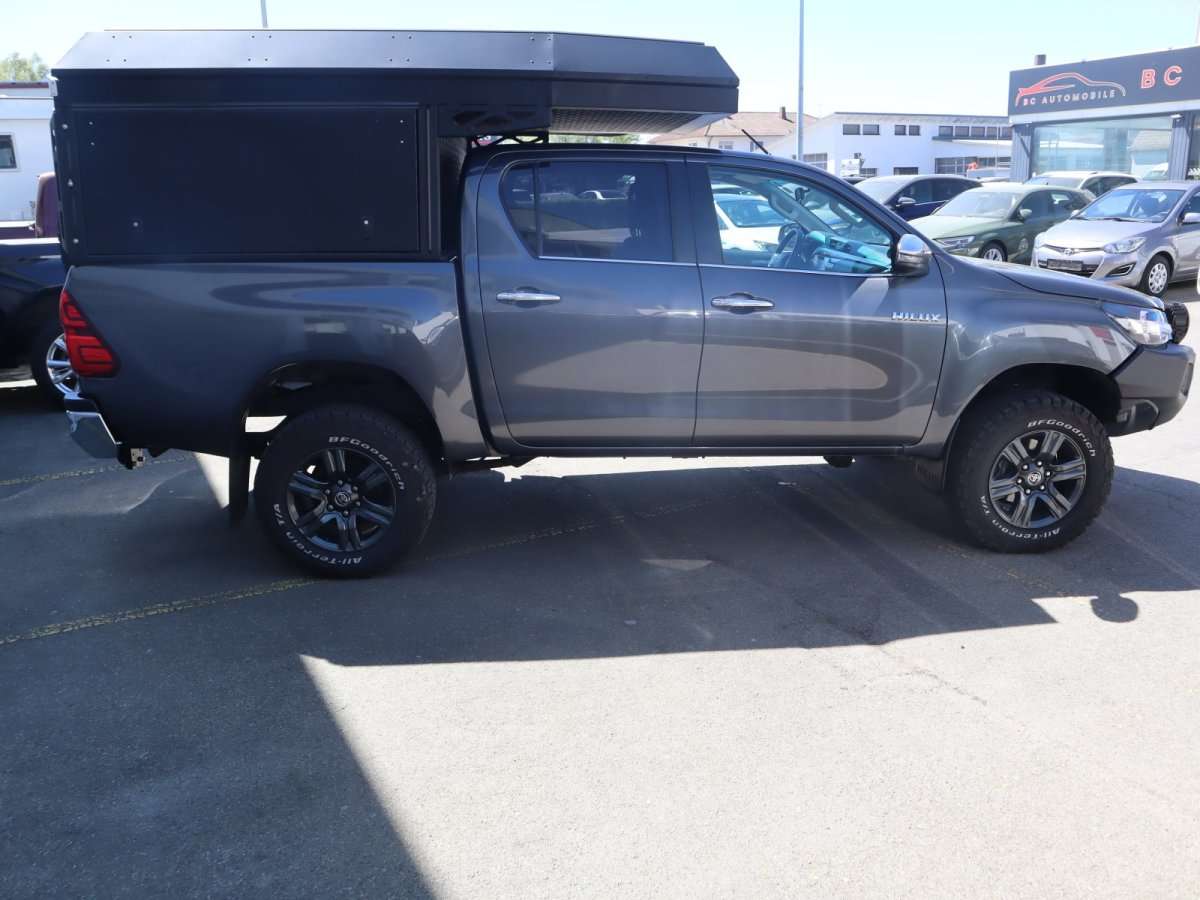Fahrzeugbild eines Toyota Hilux