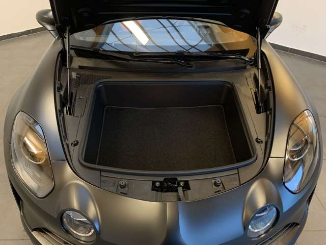 Fahrzeugbild eines Alpine A110