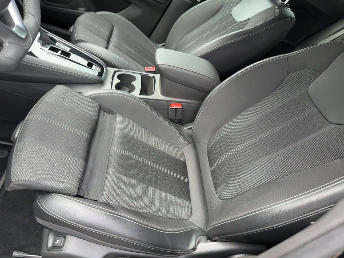 Fahrzeugbild eines Opel Grandland X