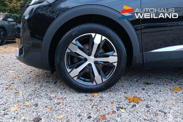 Fahrzeugbild eines Peugeot 5008