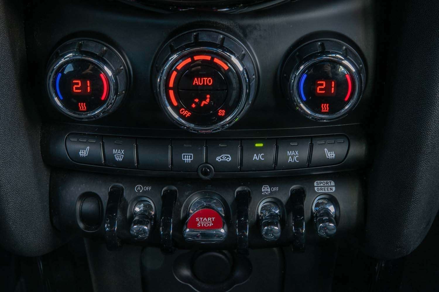 Fahrzeugbild eines MINI COOPER