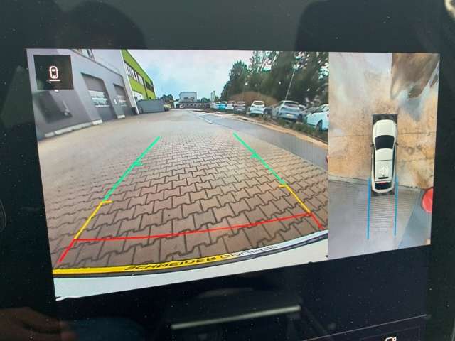 Fahrzeugbild eines Renault Rafale