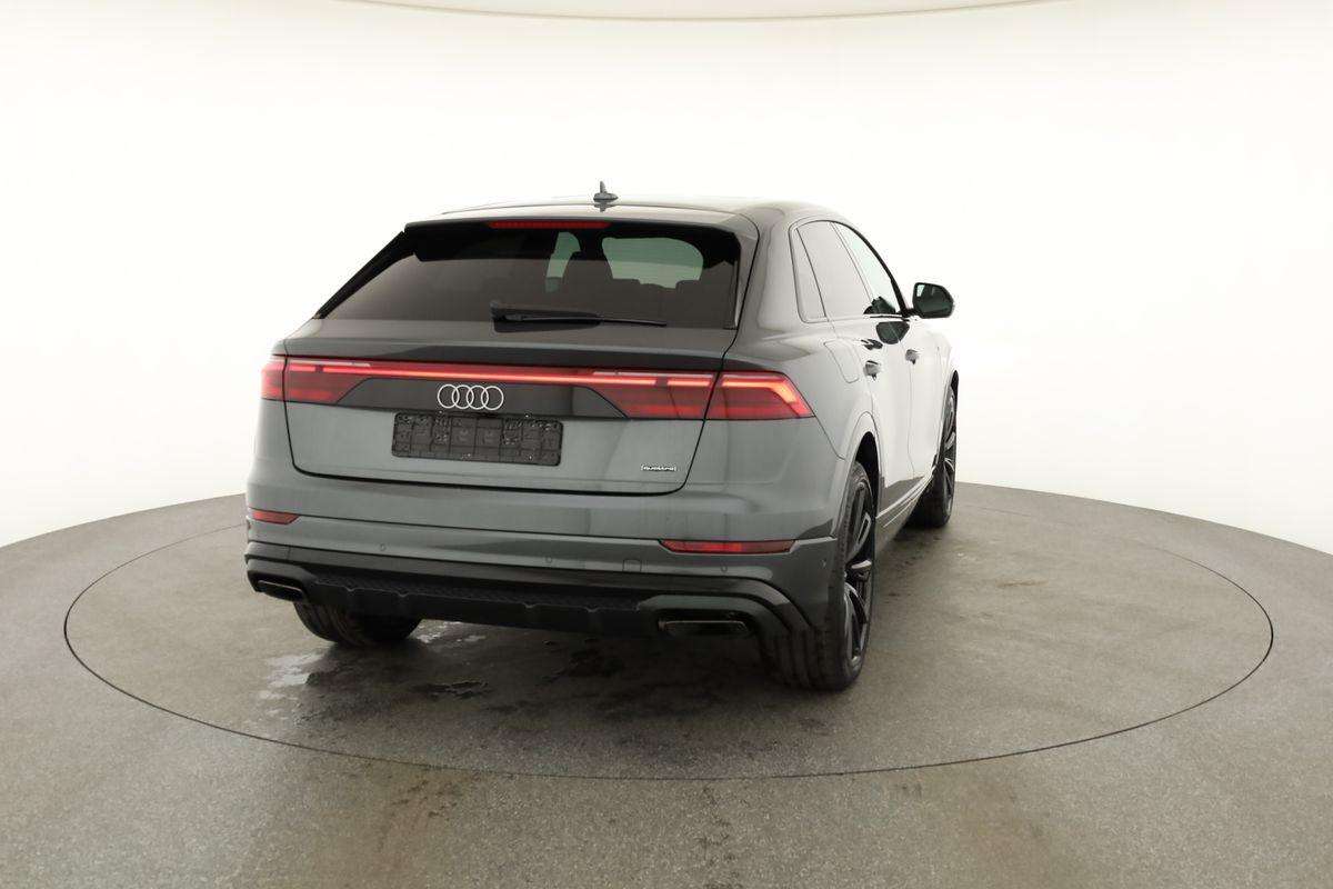 Fahrzeugbild eines Audi Q8