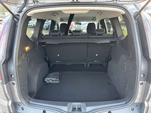 Fahrzeugbild eines Dacia Jogger