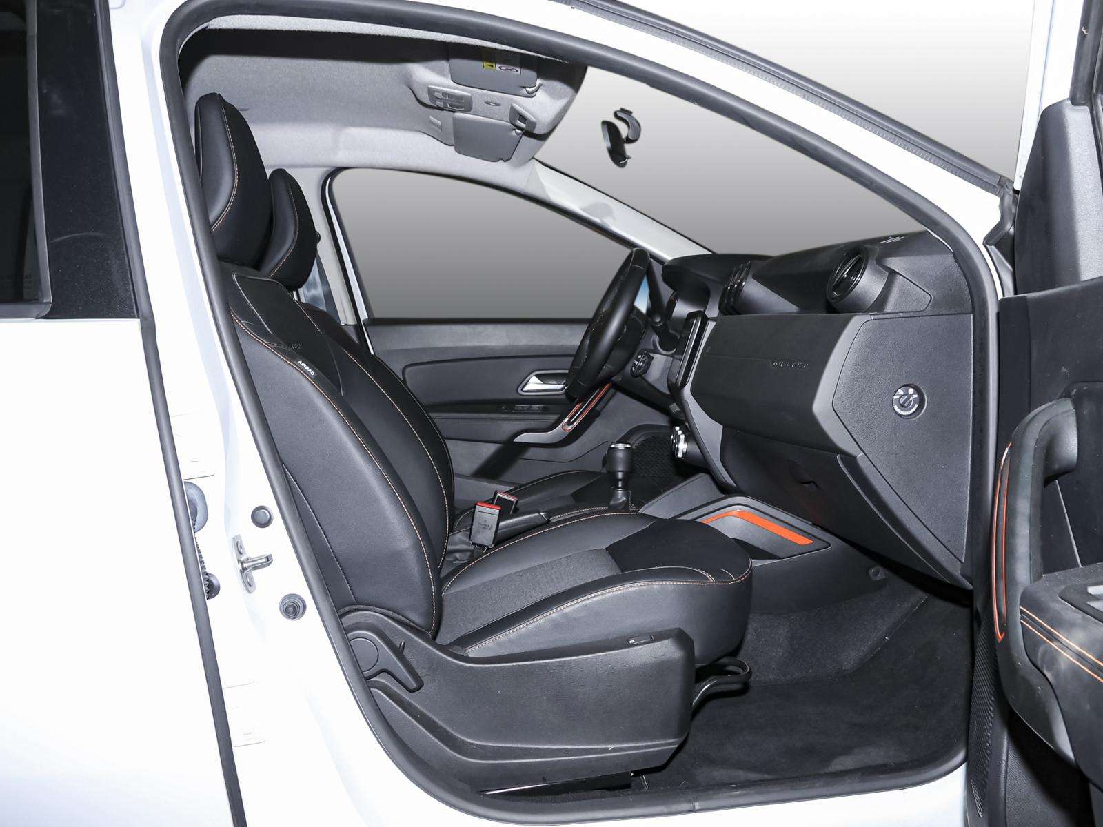 Fahrzeugbild eines Dacia Duster