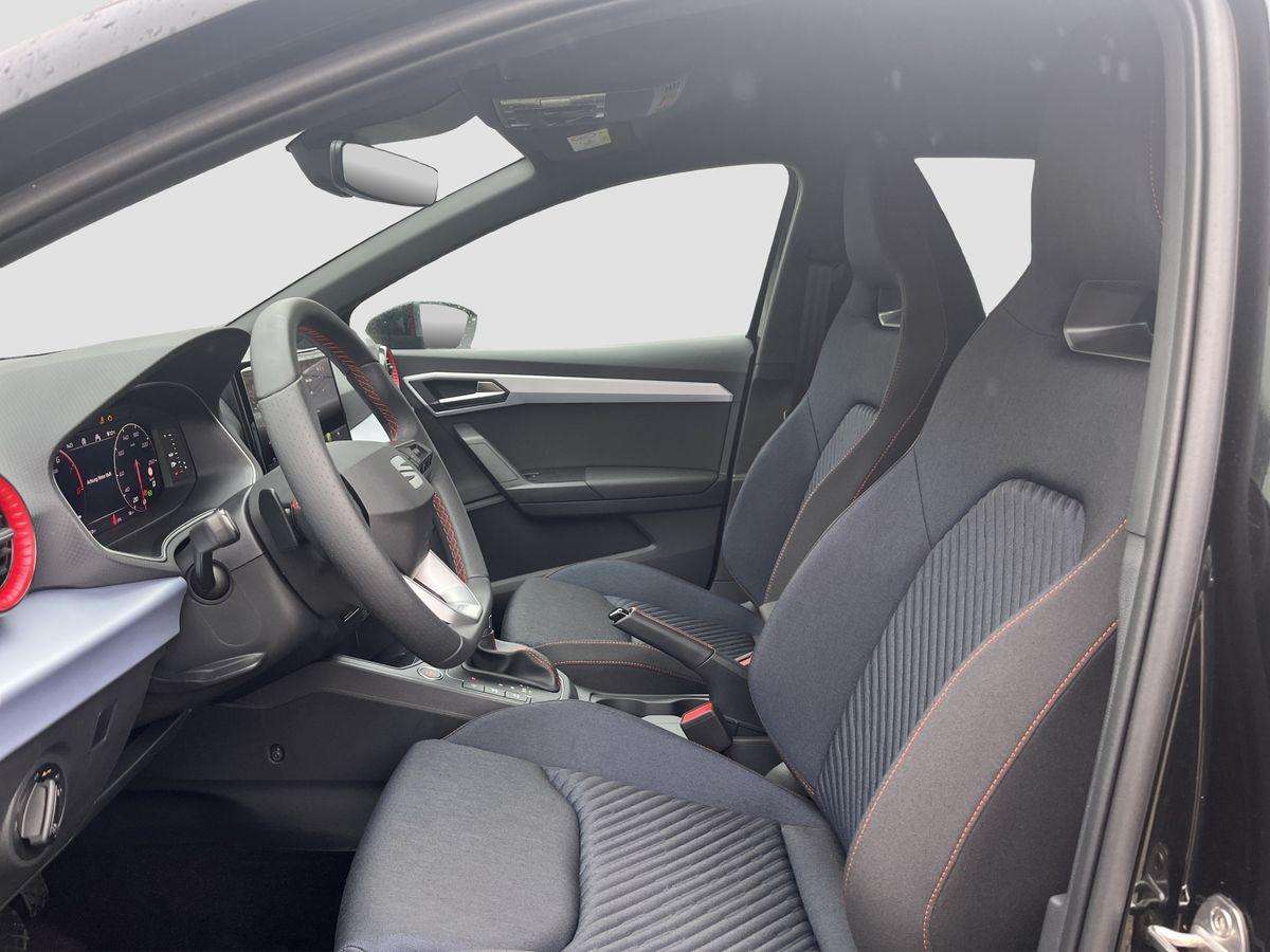 Fahrzeugbild eines SEAT Ibiza