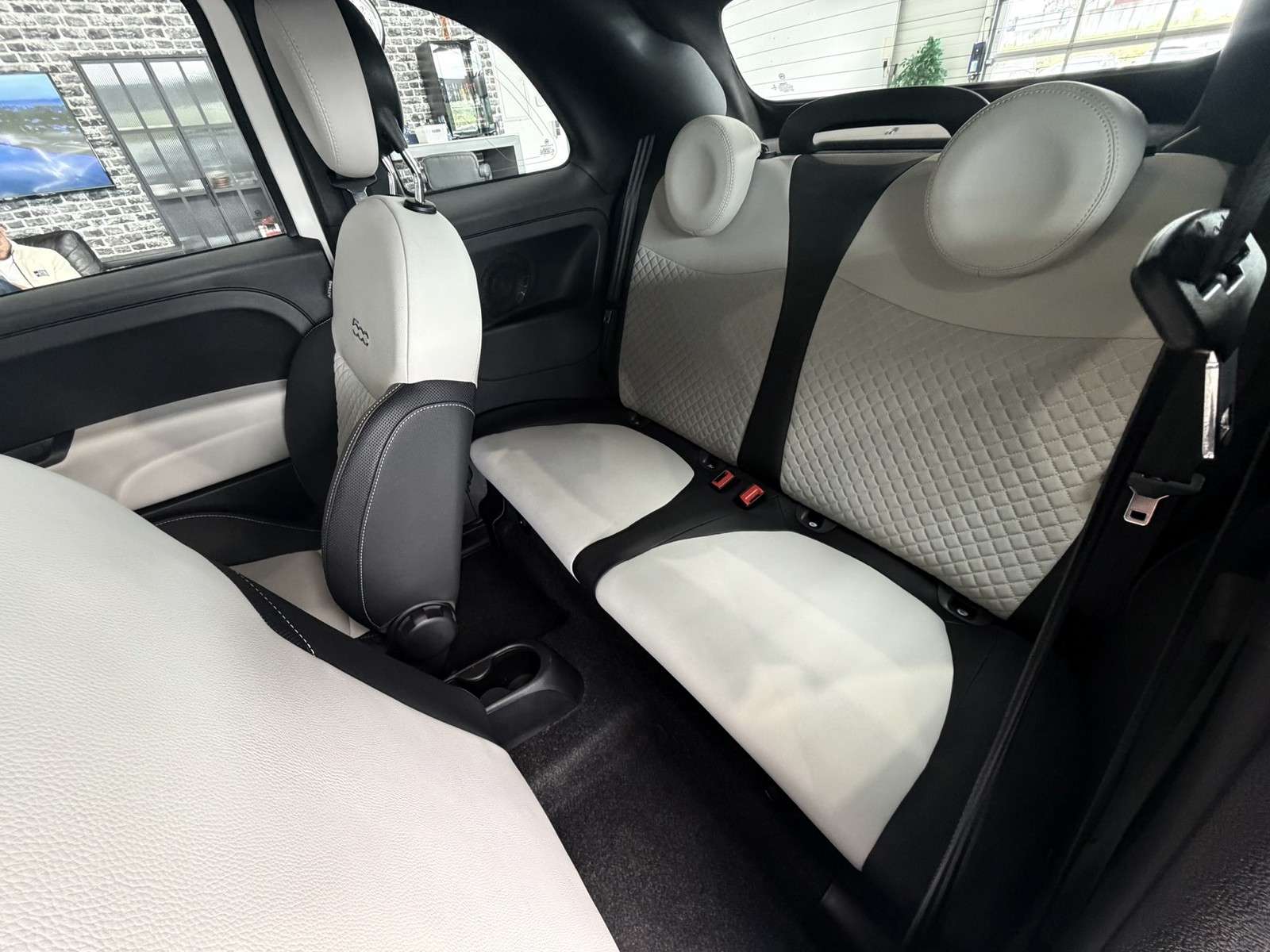 Fahrzeugbild eines Fiat 500