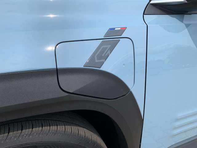 Fahrzeugbild eines Renault 4 E-TECH