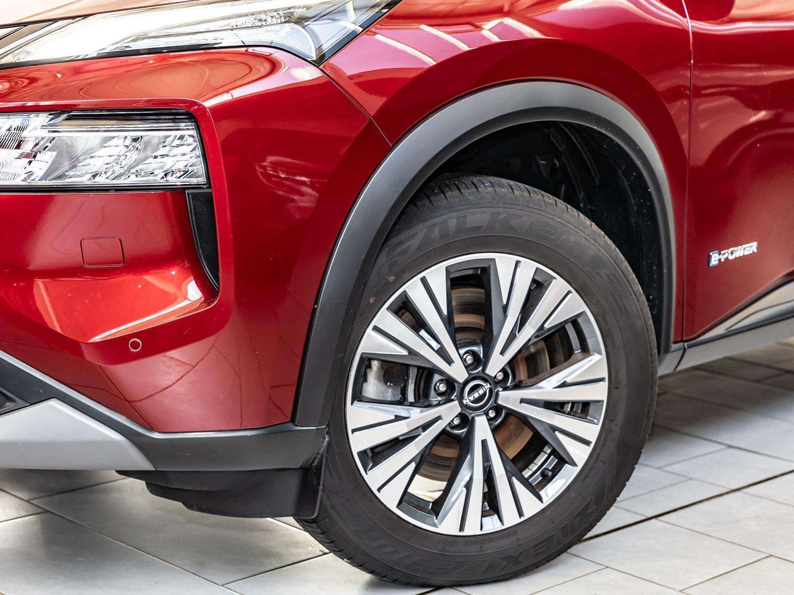 Fahrzeugbild eines Nissan X-TRAIL