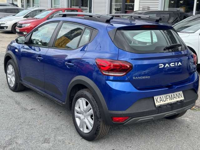 Fahrzeugbild eines Dacia Sandero