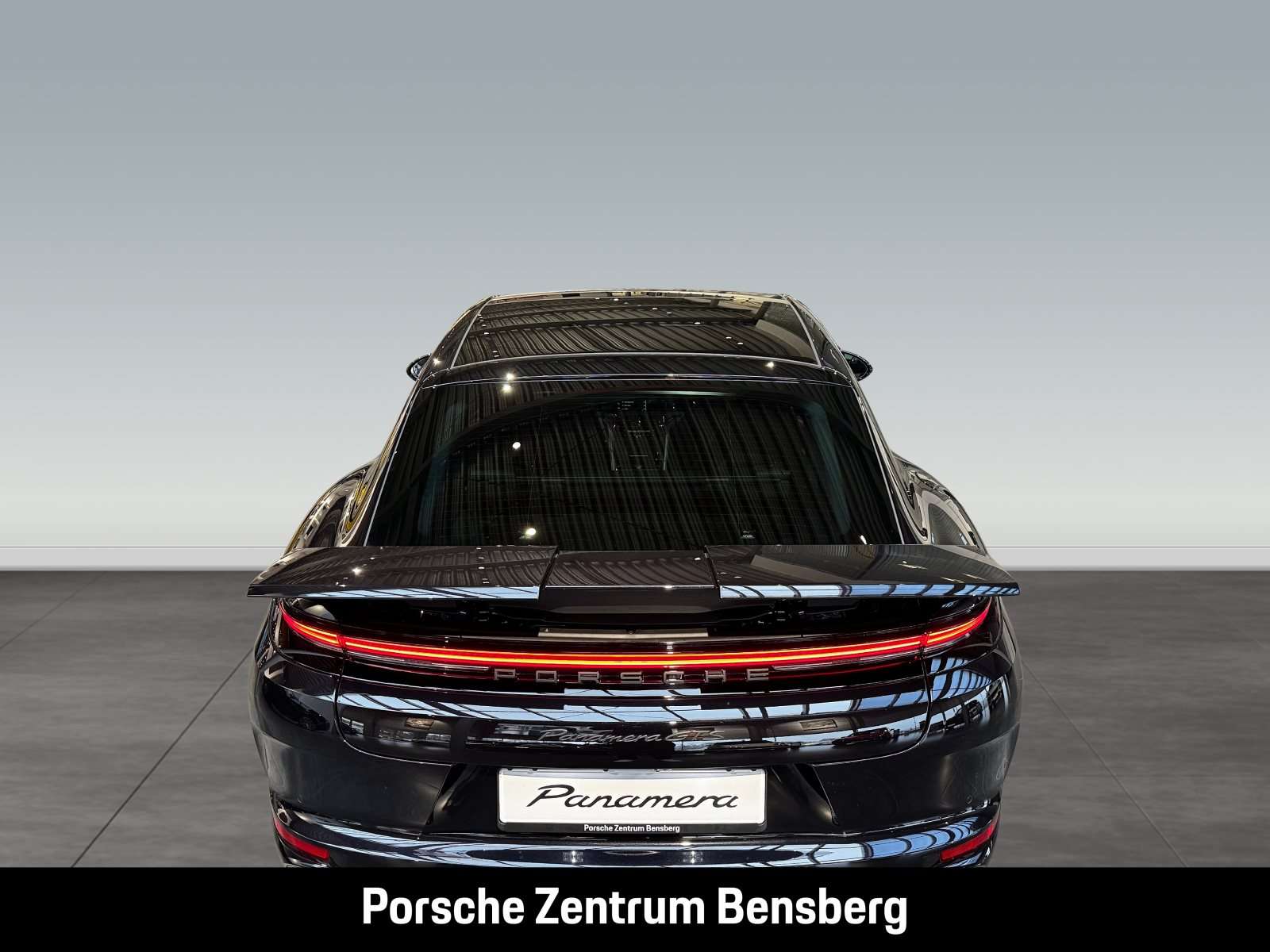 Fahrzeugbild eines Porsche Panamera