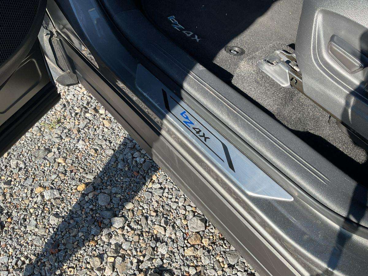 Fahrzeugbild eines Toyota bZ4X