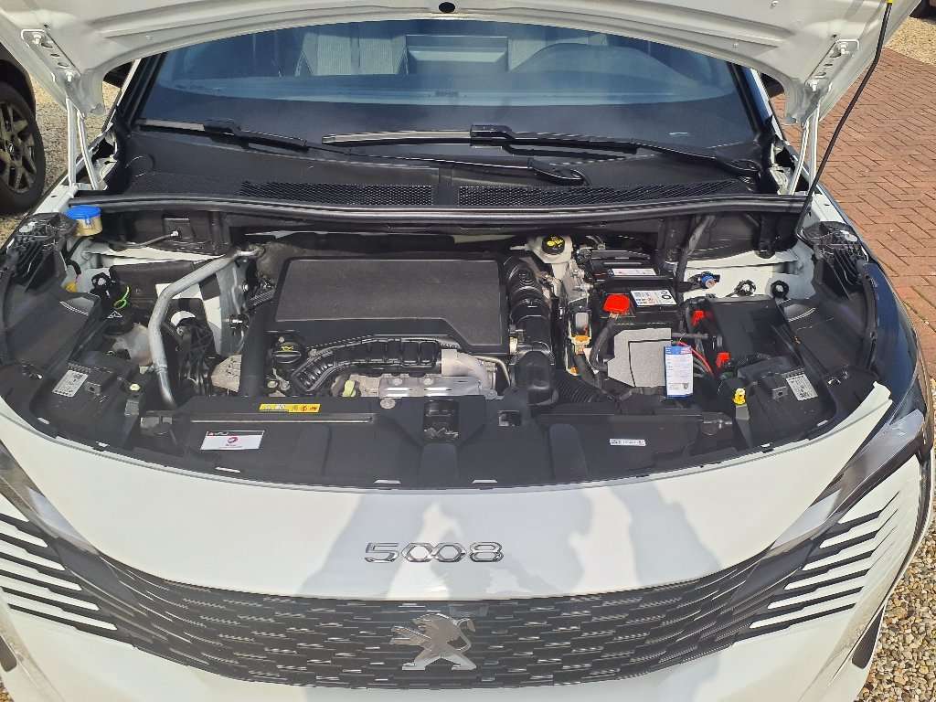 Fahrzeugbild eines Peugeot 5008