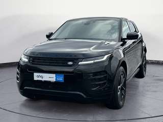 Schräge Frontansicht auf einen Land Rover Range Rover Evoque , freigestellt