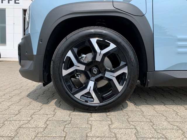 Fahrzeugbild eines Renault 4 E-TECH