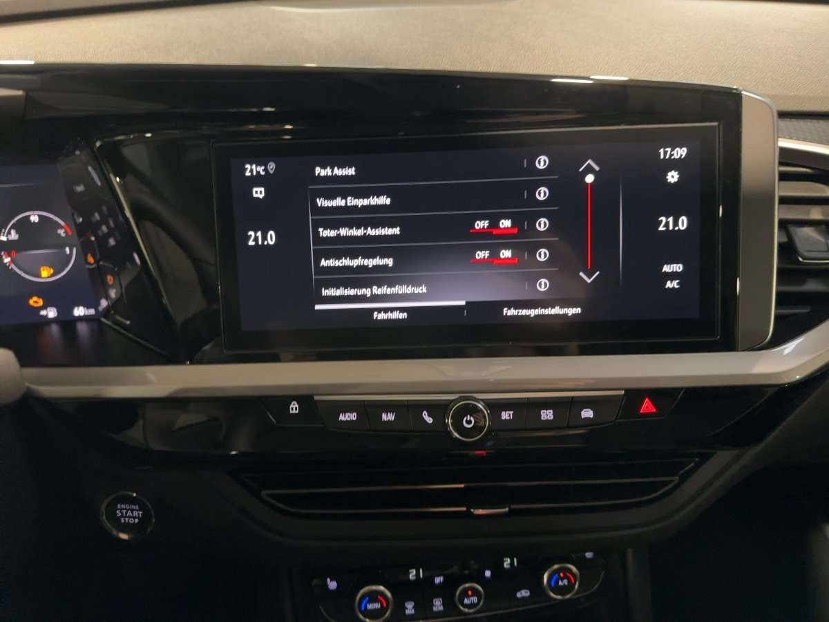 Fahrzeugbild eines Opel Grandland X