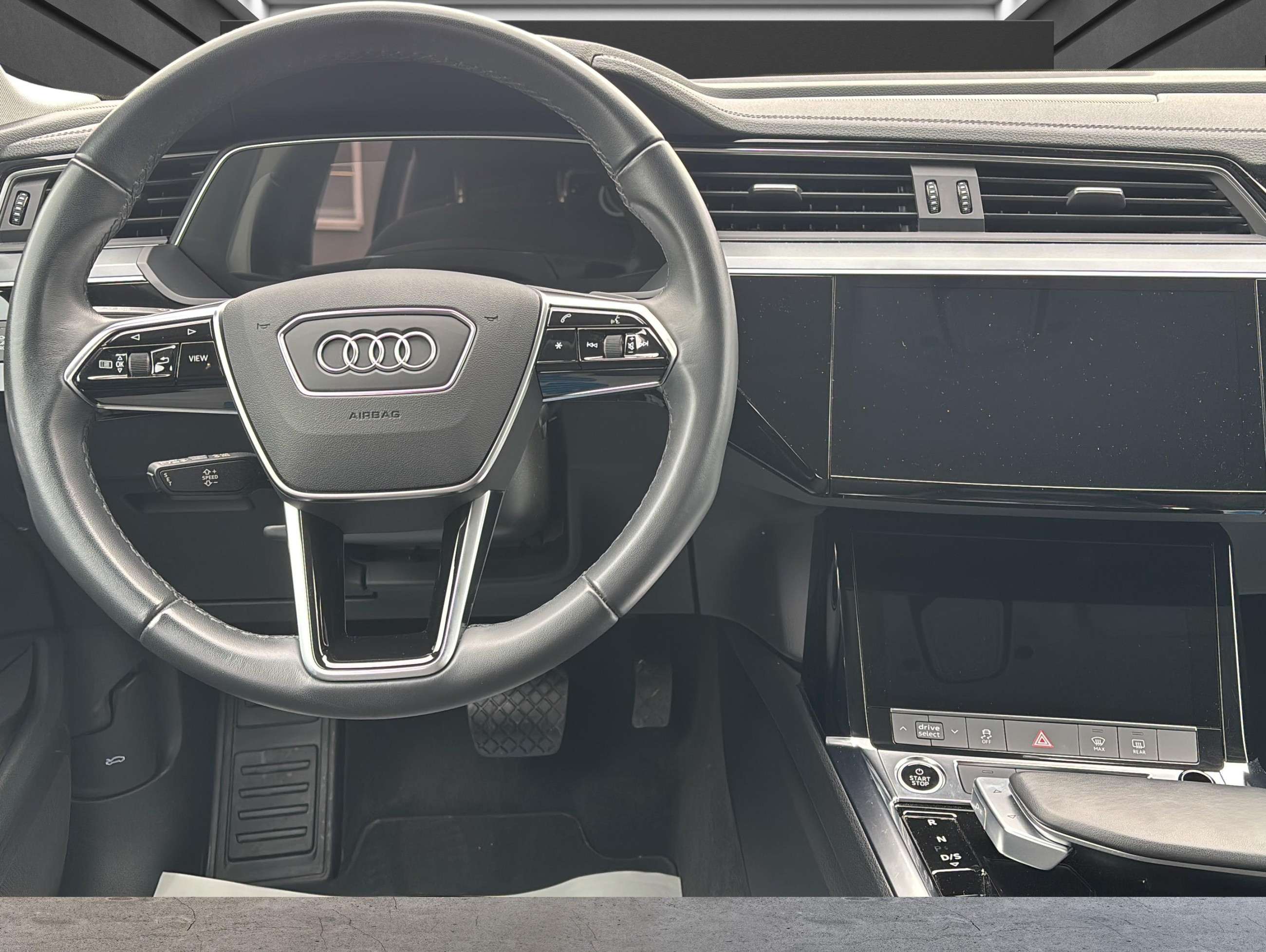 Fahrzeugbild eines Audi e-tron