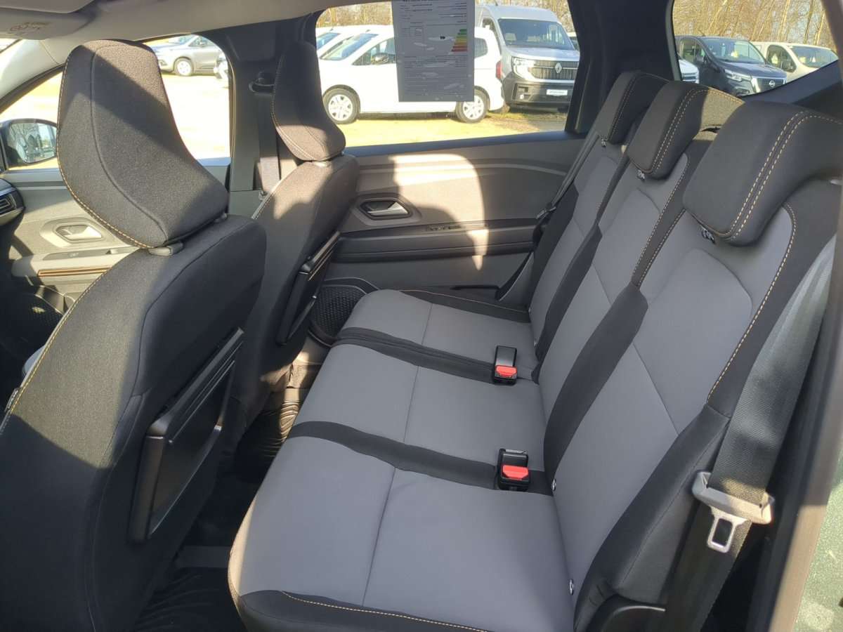 Fahrzeugbild eines Dacia Jogger