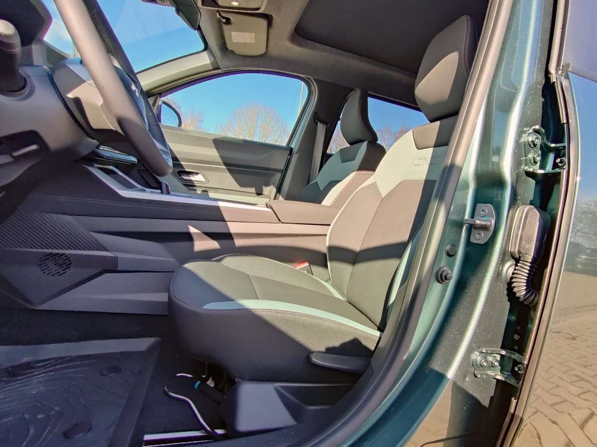 Fahrzeugbild eines Dacia Bigster