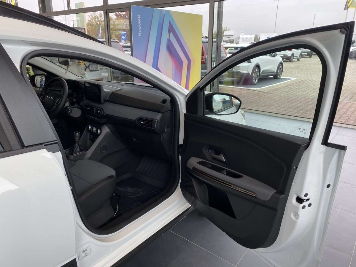 Fahrzeugbild eines Dacia Jogger