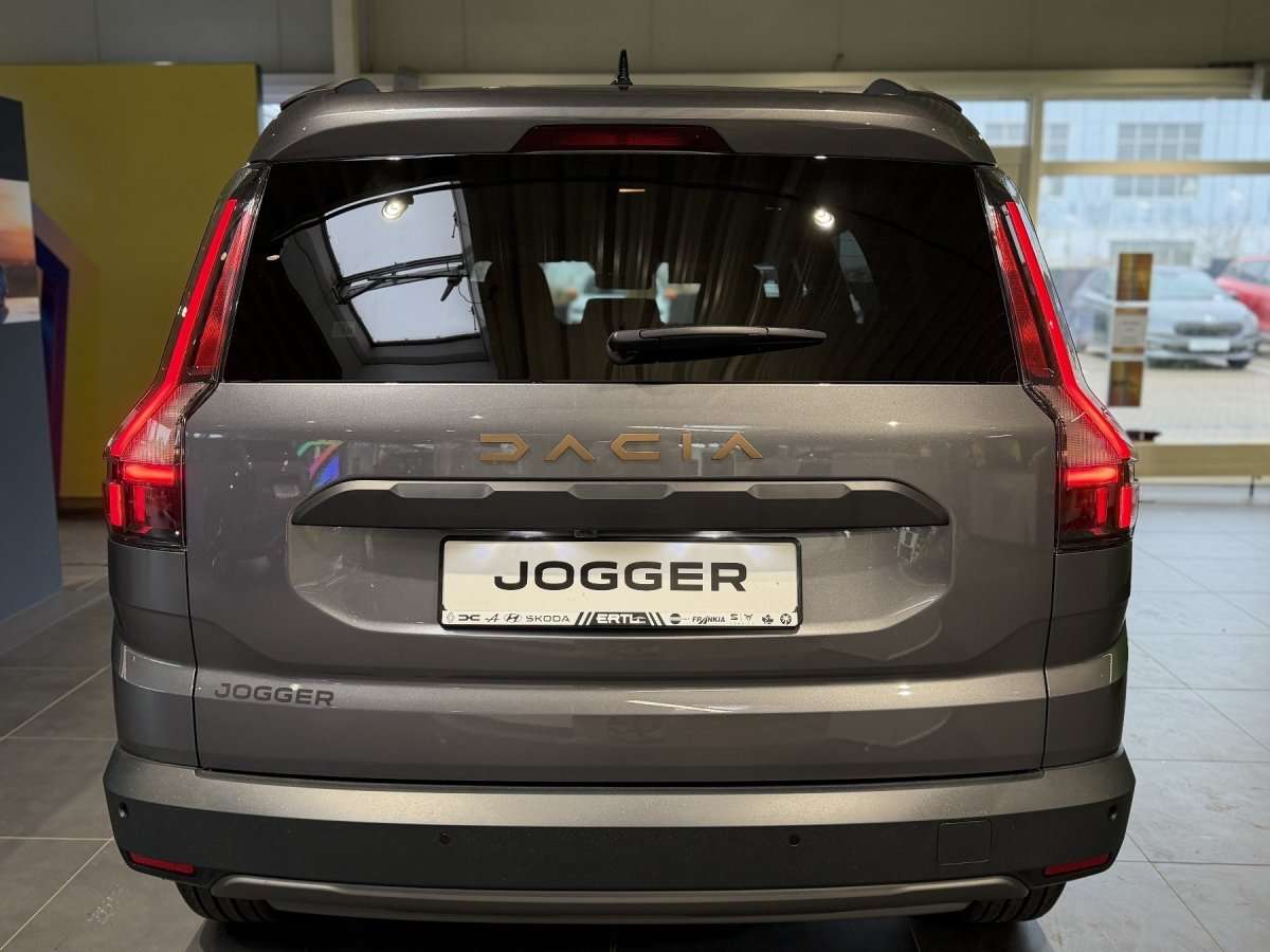 Fahrzeugbild eines Dacia Jogger