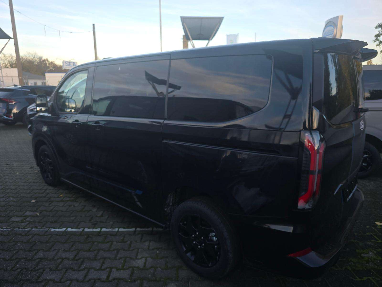 Fahrzeugbild eines Ford Tourneo Custom