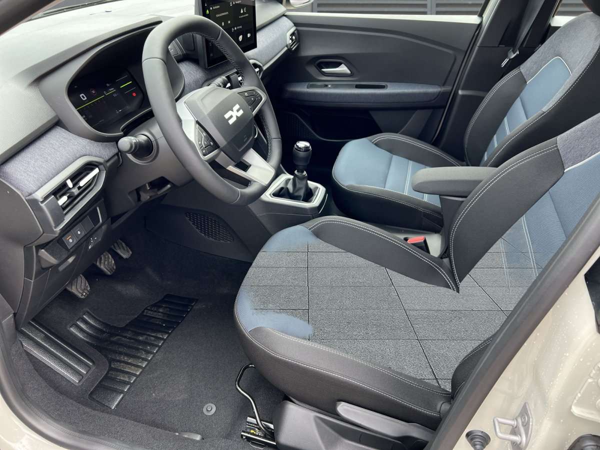 Fahrzeugbild eines Dacia Sandero